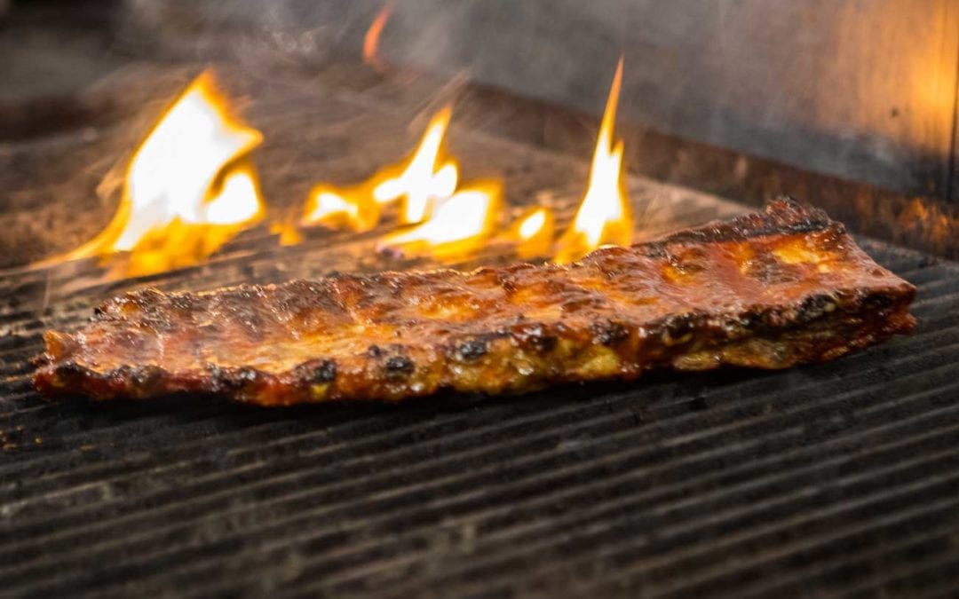 Why Famous Dave’s Food Franchises Beat Starting Alone